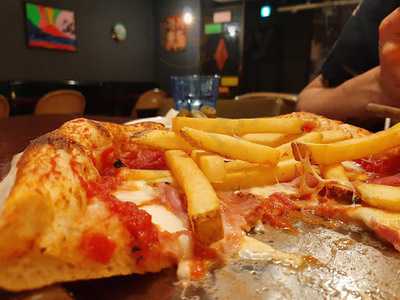 스파카나폴리신촌점