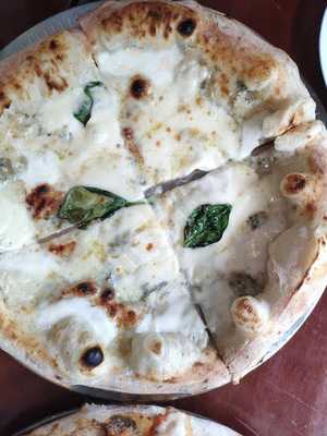 스파카나폴리신촌점