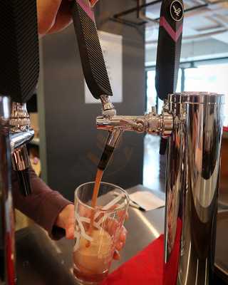 스파카나폴리신촌점