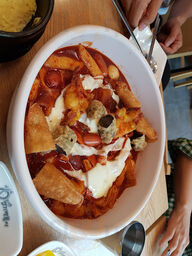 불닭발동대문엽기떡볶기