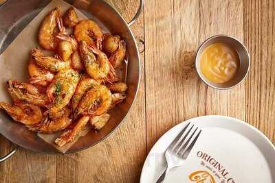 오리지널 시카고 피자&펍 - 홍대본점