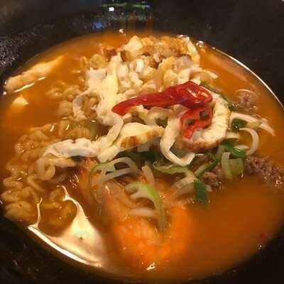 육회공작소 종로1호점