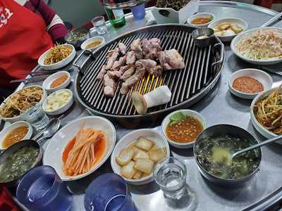 왕장군주먹고기