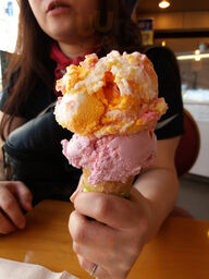 배스킨라빈스 연희사러가