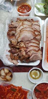 정성장충왕족발보쌈