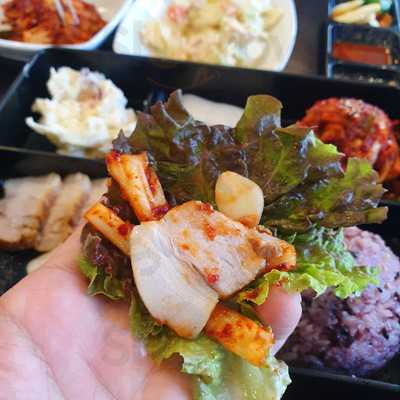 기와집전통손칼국시