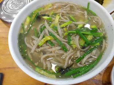 기와집전통손칼국시