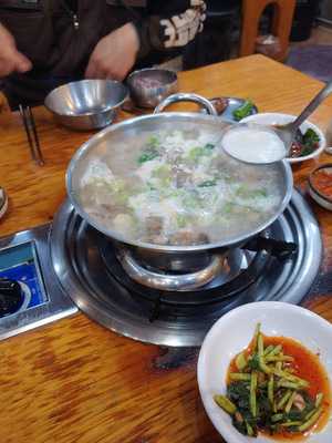 문가네생고기부대찌개