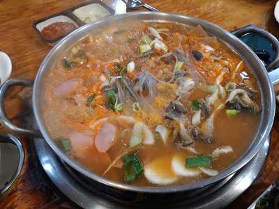 문가네생고기부대찌개