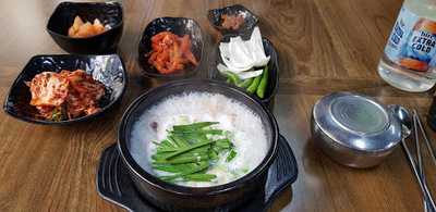 주안순대국밥집
