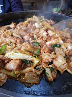 신촌불닭발석쇠불고기