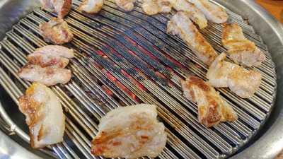 훌랄라숯불닭바베큐