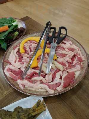 서재참숯생오리구이집