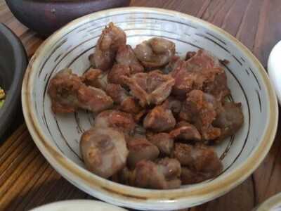 춘산 오가피백숙 삼계탕