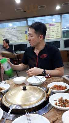 금강한우식육식당