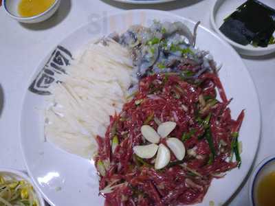 참좋은생고기육회