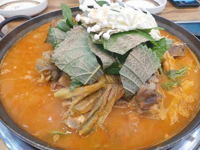 정아네뚝배기감자탕