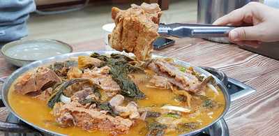 왕뼈감자탕 기장점