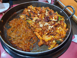 유가네닭갈비