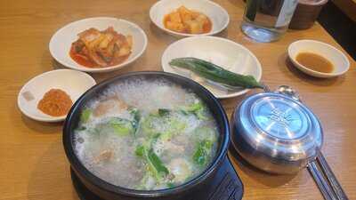 도담순대국 성수본점