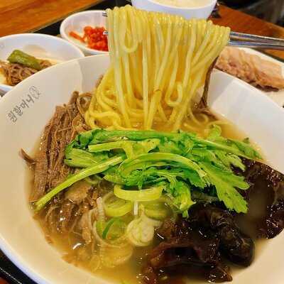 원할머니국수보쌈 논현직영점