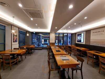 원할머니보쌈족발 명동점