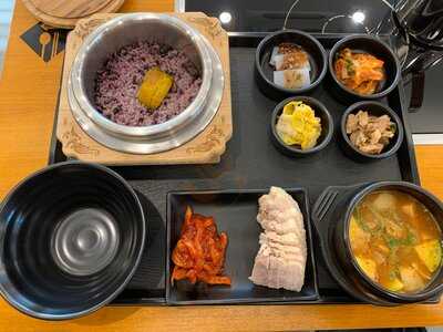 원할머니보쌈족발 명동점