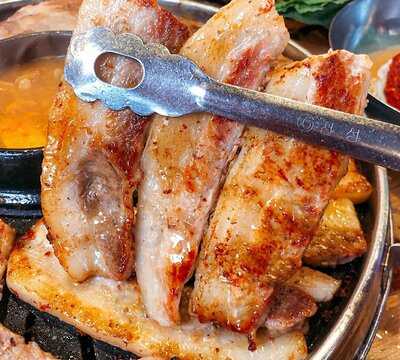 강남돼지상회 명동직영점