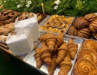 Coconut Box Bakery Cafe & Gallery