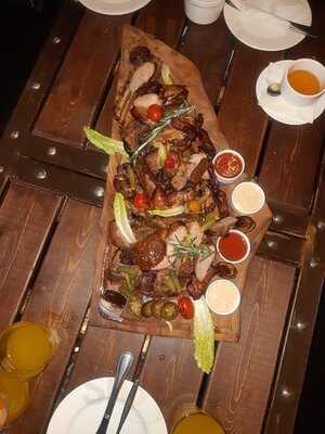 Redley's Meat & Beer