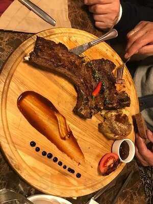 Redley's Meat & Beer