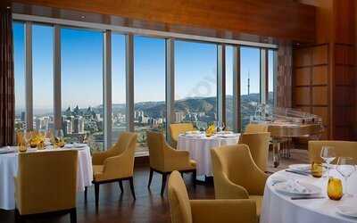 Seven Bar And Restaurant