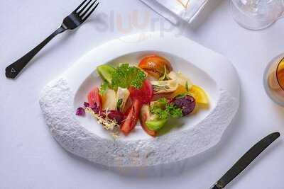 Seven Bar And Restaurant