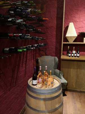 Bruno Bar  Meat & More