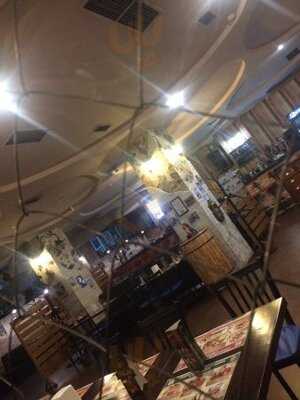 Street Bar & Grill No. 7