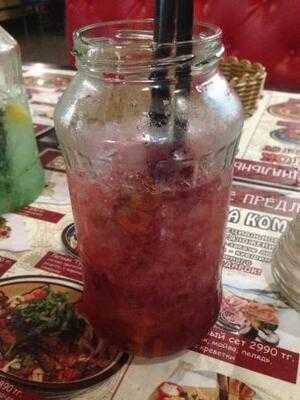 Street Bar & Grill No. 7