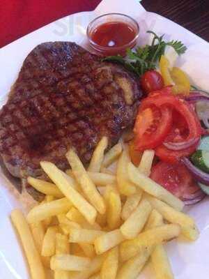 Street Bar & Grill No. 7