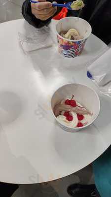 Tutti Frutti Frozen Yogurt