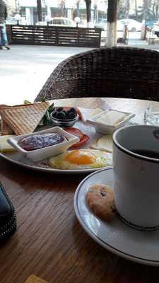 Gloria Jean's Coffees