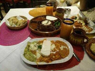 Los Chilaquiles Restaurante