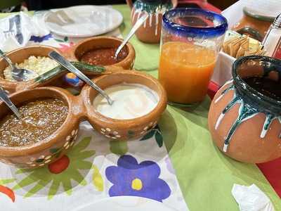 Los Chilaquiles Restaurante