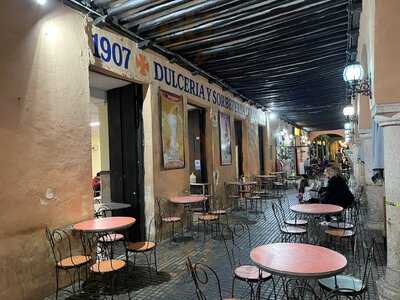 Dulceria Y Sorbeteria Colón