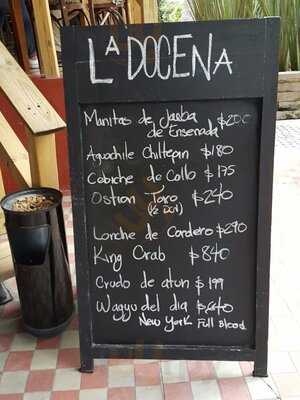 La Docena Oyster Bar & Grill