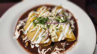 Rosas & Xocolate Hotel Restaurant