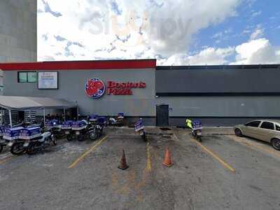 Boston Pizza