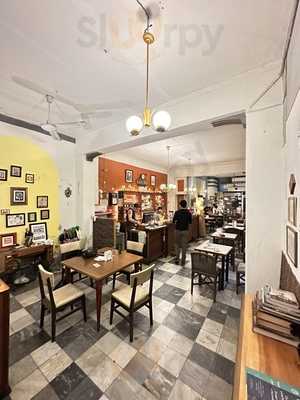 El Hoyo, Casa De Té