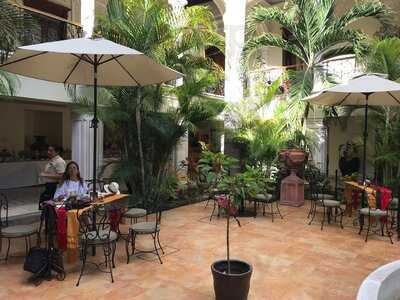 Mansión Mérida Restaurant, Bar & Bistró