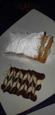 La Noche Azul Restaurante De Fondues