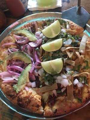 Pizza Del Perro Negro