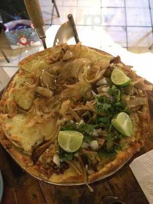 Pizza Del Perro Negro